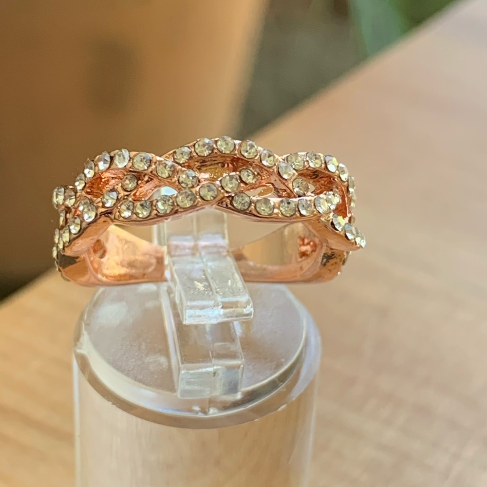 Rings For Women Rose Gold Micro Zirconia Tail - Picture 6 of 8